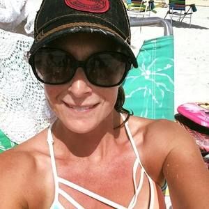 Meet your Posher, Carrie